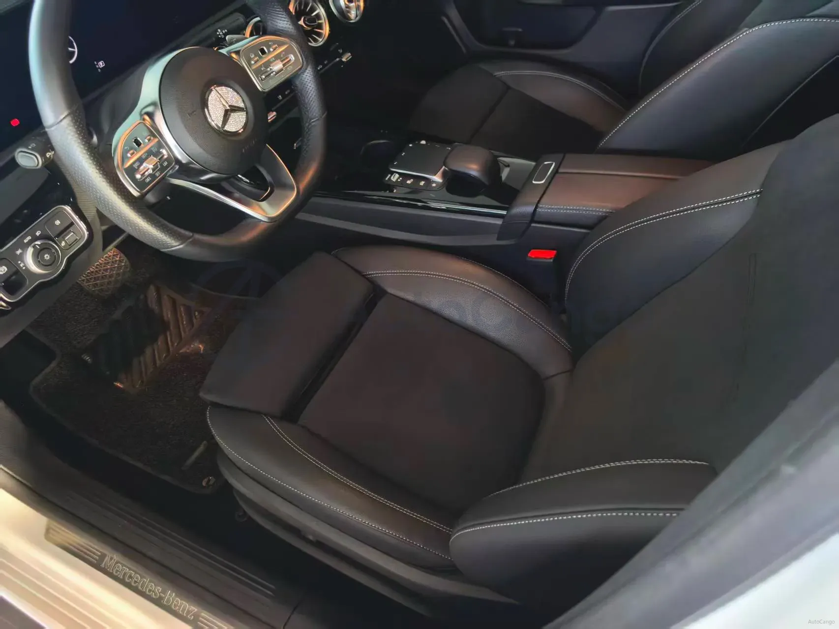 2022 Mercedes-Benz A Class 1.3T 163HP L4 7DCT,autocango,china used car exporter,china ev exporter,chinese used car exporter,chinese used ev exporter