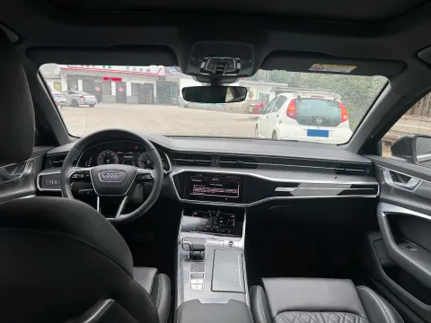 2025 Audi A6L 2.0T 245HP L4 7DCT