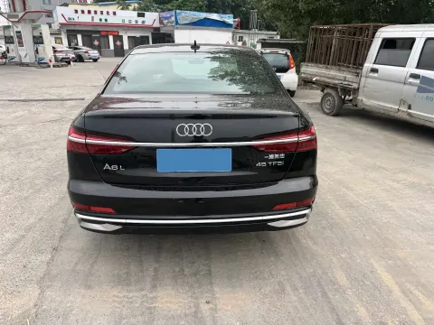 2025 Audi A6L 2.0T 245HP L4 7DCT