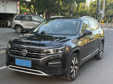2019 JEEP CHEROKEE,autocango,china used car exporter,china ev exporter,chinese used car exporter,chinese used ev exporter