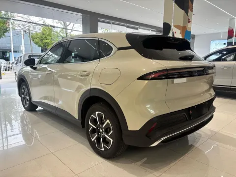 2026 BaoJun E6 BEV