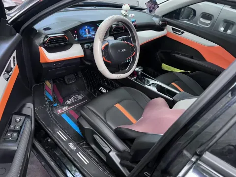 2023 DongFeng Aeolus YiXuan 1.5L 125HP L4 6DCT