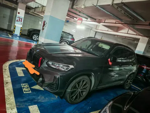 2022 BMW X3,autocango,china used car exporter,china ev exporter,chinese used car exporter,chinese used ev exporter