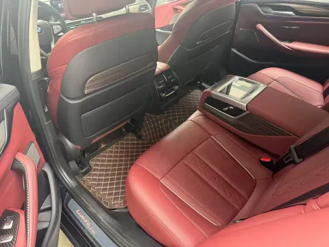 2021 BMW 5 Series 2.0T 252HP L4 8AT