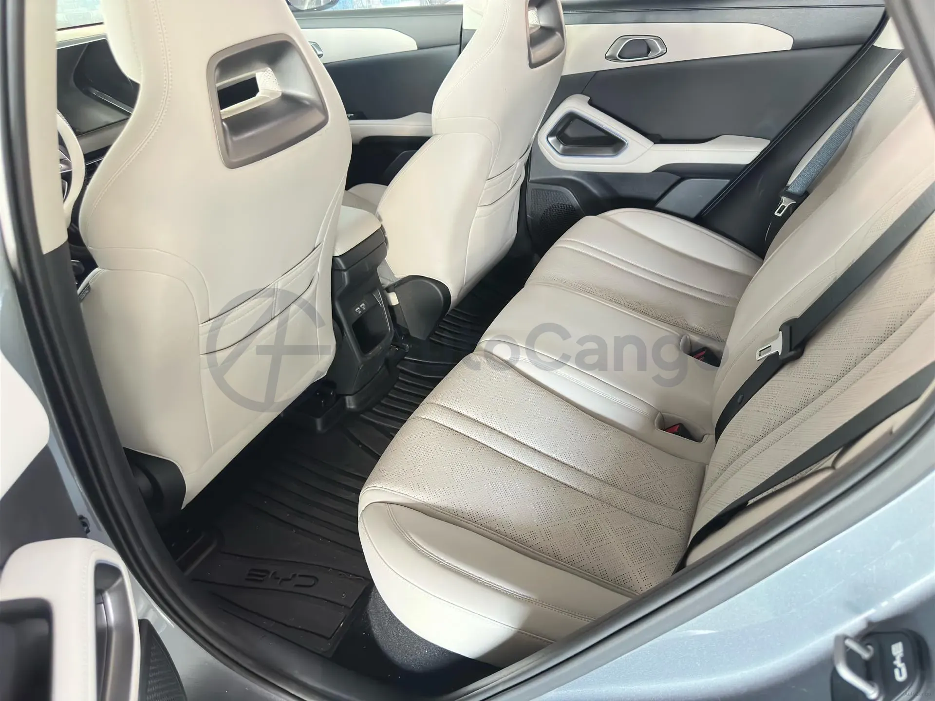 2024 BYD YuanUP BEV 45.12KWH,autocango,china used car exporter,china ev exporter,chinese used car exporter,chinese used ev exporter