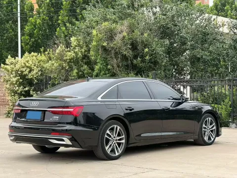 2023 Audi A6L 2.0T 190HP L4 7DCT