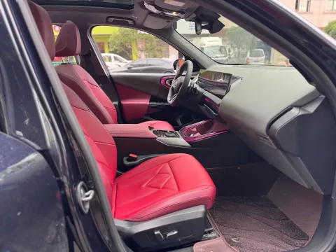 2025 BMW X3 2.0T 258HP L4 8AT
