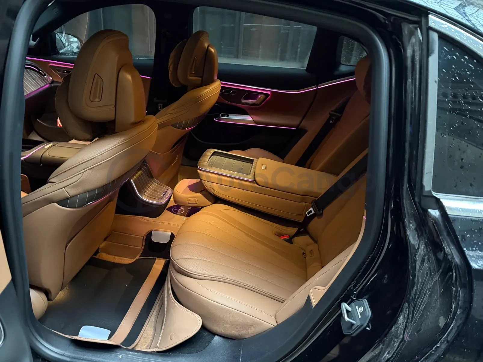 2025 Mercedes-Benz E Class 2.0T 258HP L4 9AT,autocango,china used car exporter,china ev exporter,chinese used car exporter,chinese used ev exporter