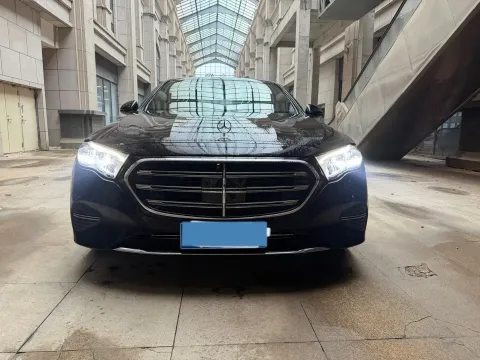 2025 Mercedes-Benz E Class 2.0T 258HP L4 9AT
