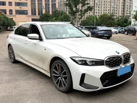 2024 BMW 3 Series 2.0T 184HP L4 8AT