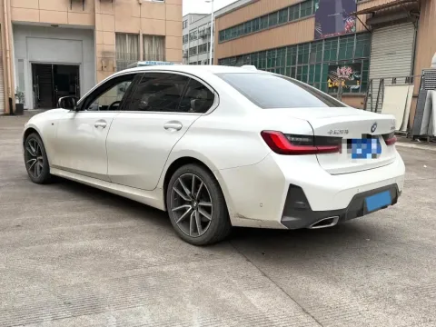 2024 BMW 3 Series 2.0T 184HP L4 8AT