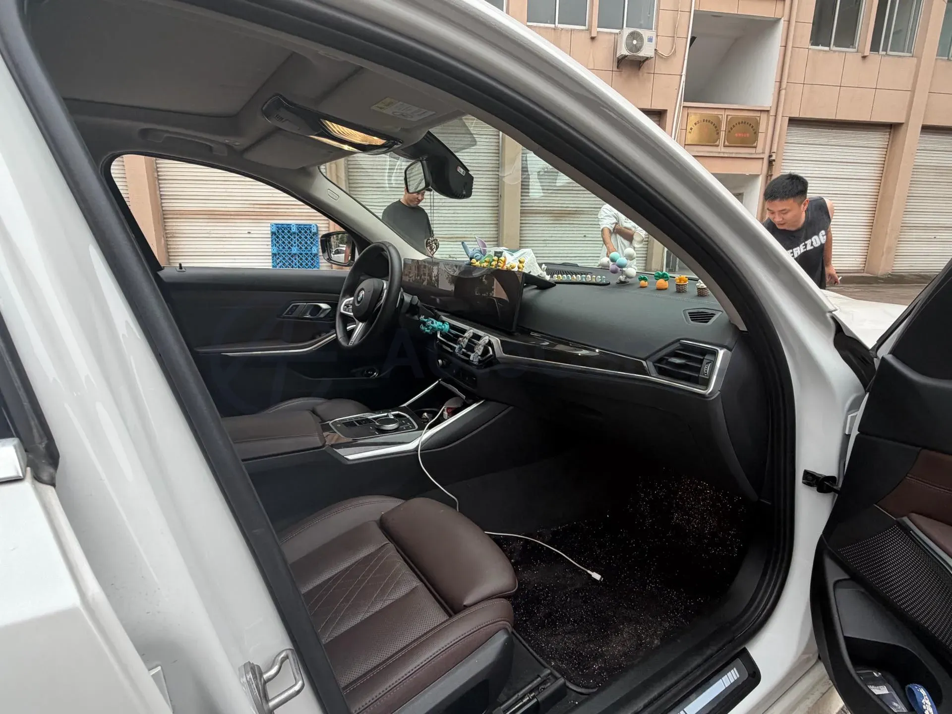 2024 BMW 3 Series 2.0T 184HP L4 8AT,autocango,china used car exporter,china ev exporter,chinese used car exporter,chinese used ev exporter