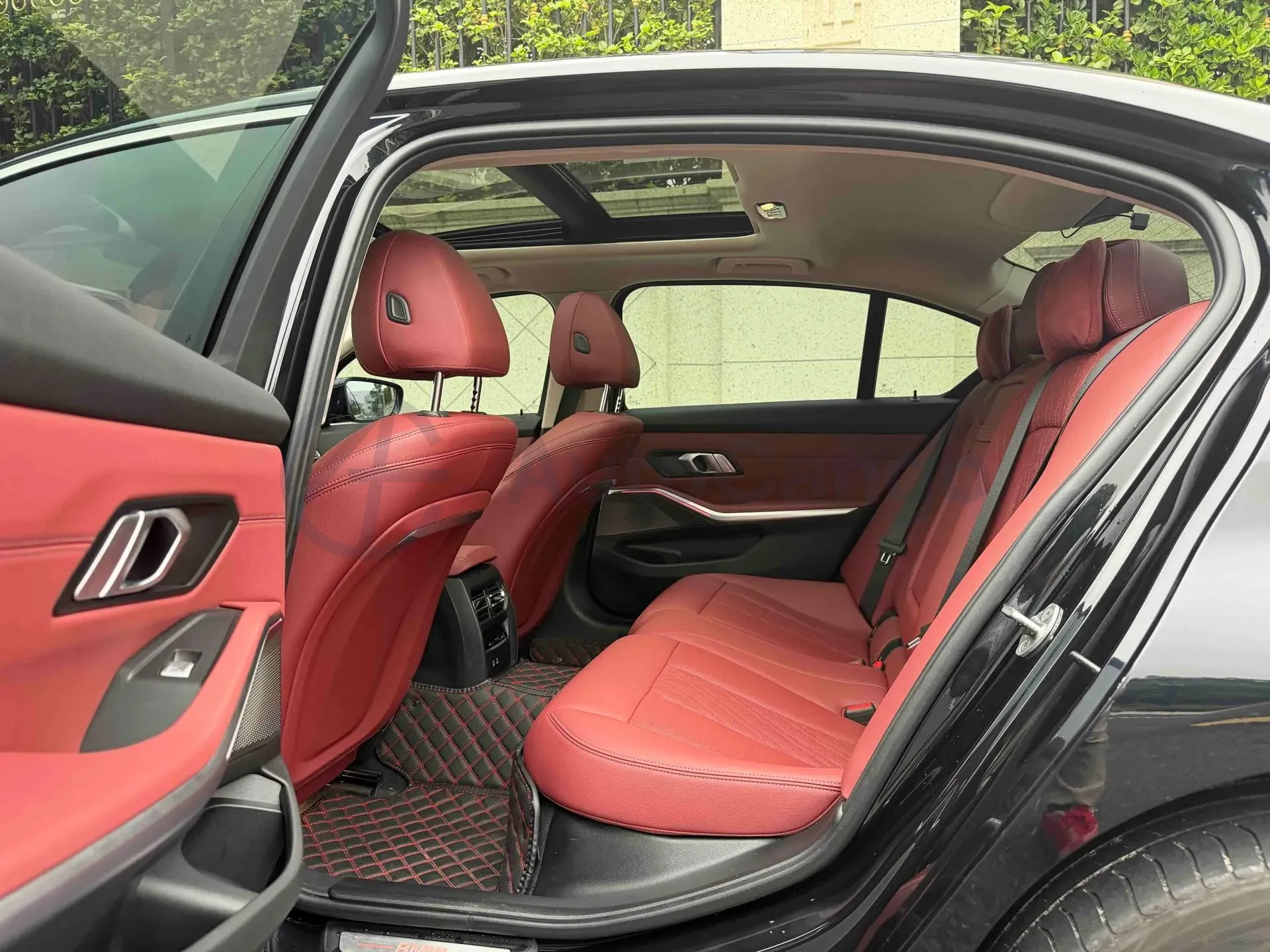 2024 BMW i3 BEV 70KWH,autocango,china used car exporter,china ev exporter,chinese used car exporter,chinese used ev exporter
