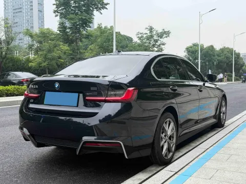 2024 BMW i3 BEV 70KWH
