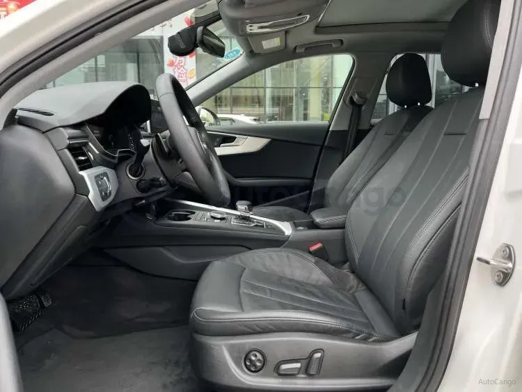 2019 Audi A4L 2.0T 190HP L4 7DCT,autocango,china used car exporter,china ev exporter,chinese used car exporter,chinese used ev exporter