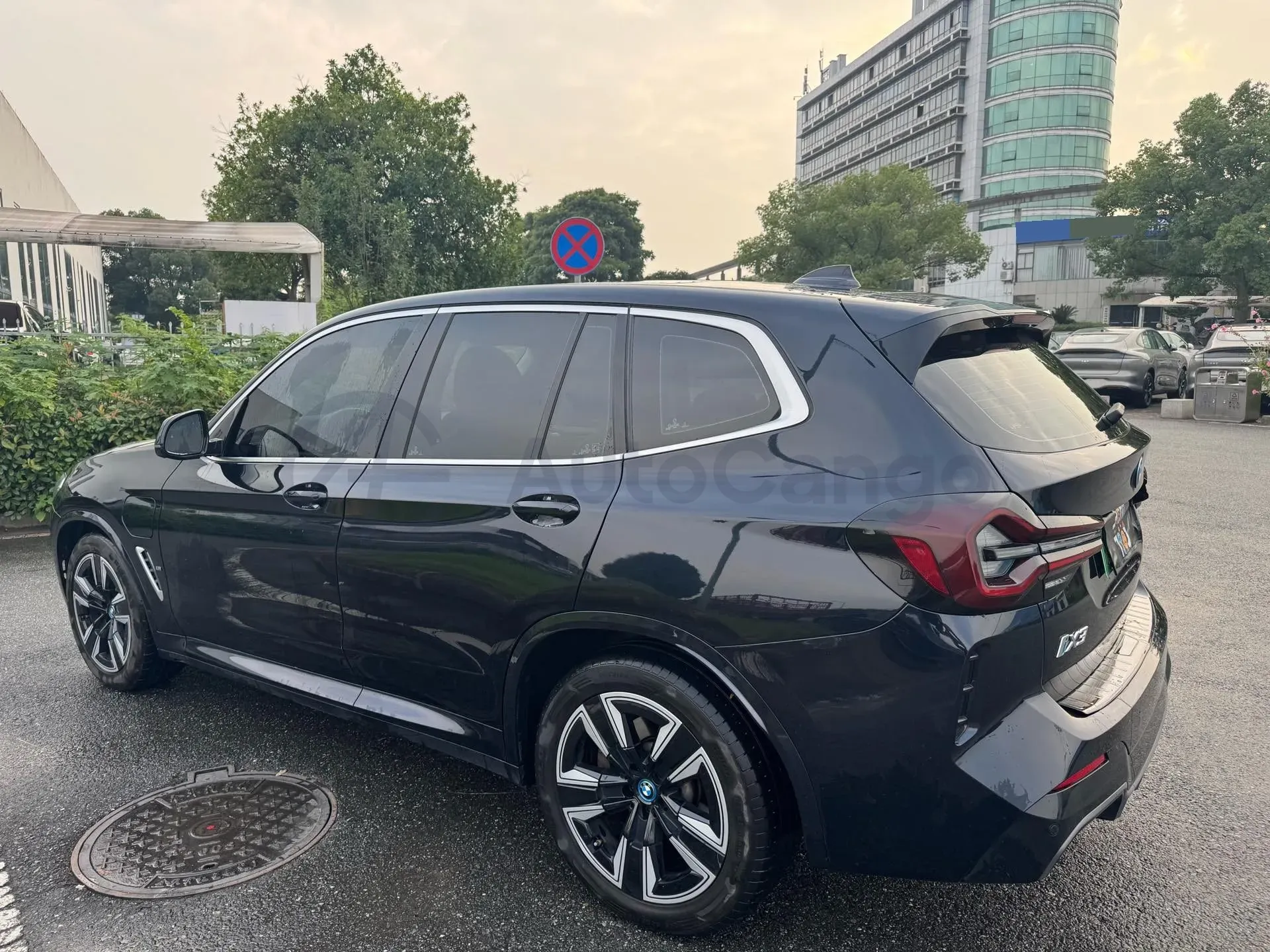 2023 BMW iX3 BEV 80KWH,autocango,china used car exporter,china ev exporter,chinese used car exporter,chinese used ev exporter
