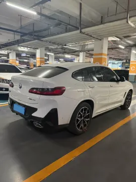 2022 BMW X4 2.0T 245HP L4 8AT