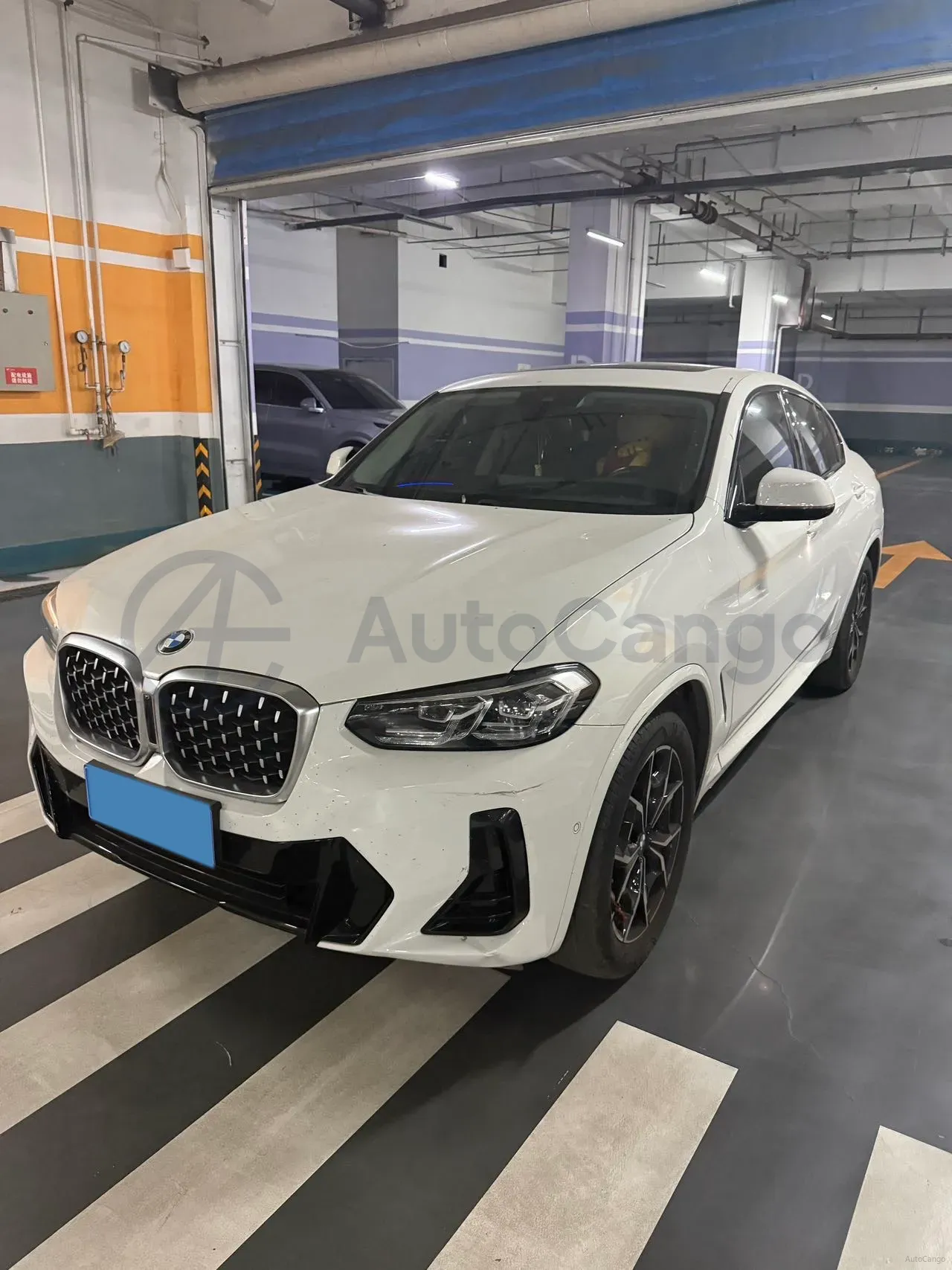 2022 BMW X4 2.0T 245HP L4 8AT,autocango,china used car exporter,china ev exporter,chinese used car exporter,chinese used ev exporter