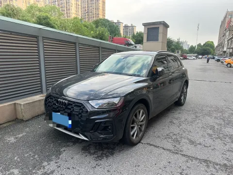2022 AUDI Q5L,autocango,china used car exporter,china ev exporter,chinese used car exporter,chinese used ev exporter
