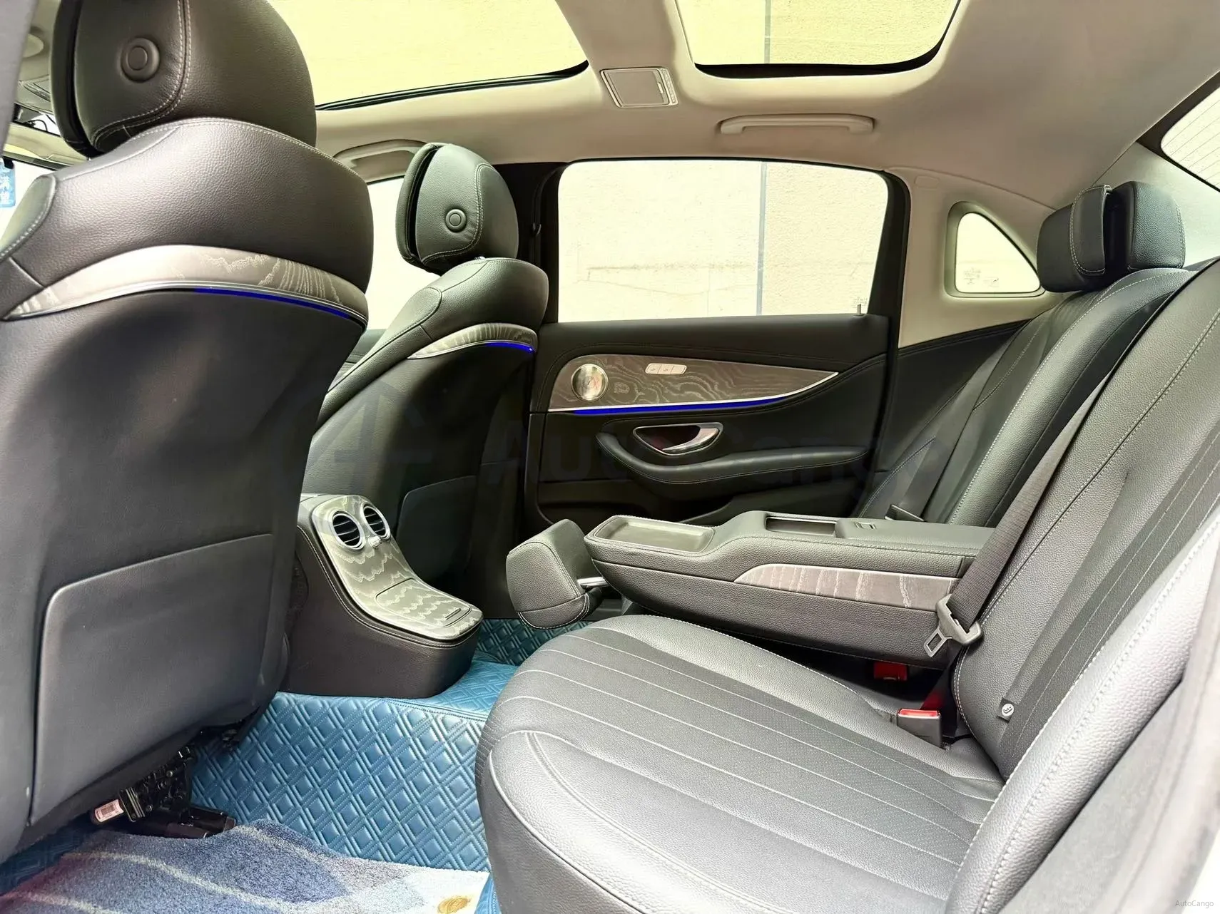 2021 Mercedes-Benz E Class 1.5T 184HP L4 9AT,autocango,china used car exporter,china ev exporter,chinese used car exporter,chinese used ev exporter