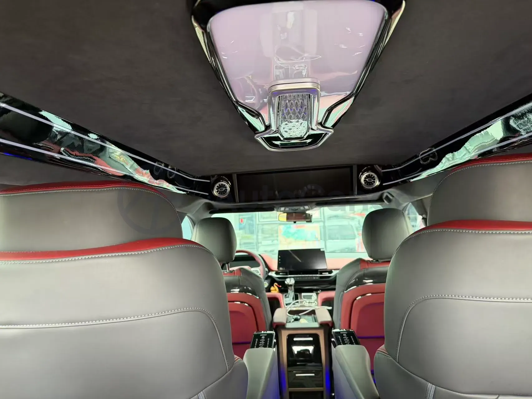 2024 Toyota Granvia 2.5L 189HP L4 E-CVT Hybrid,autocango,china used car exporter,china ev exporter,chinese used car exporter,chinese used ev exporter