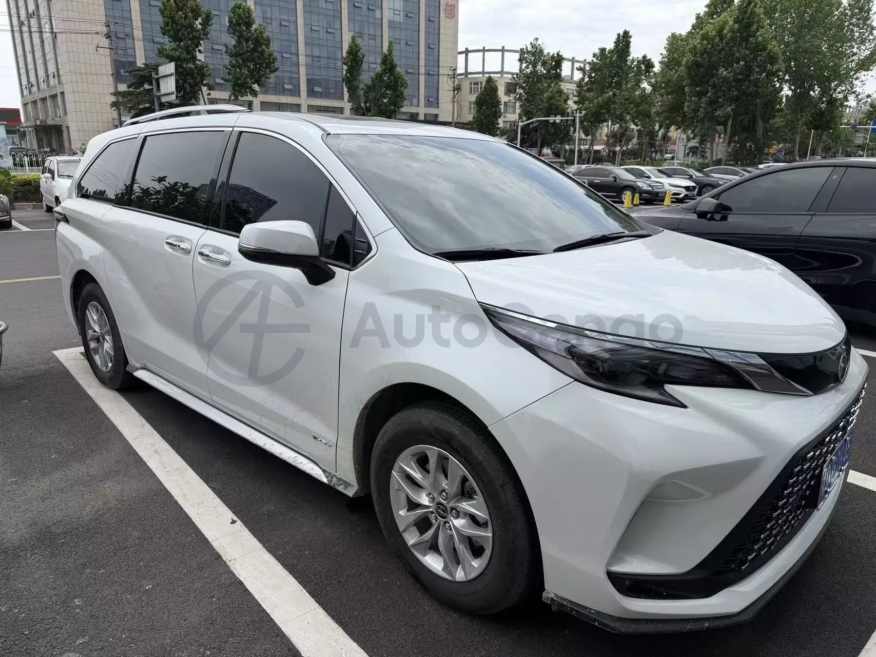 2024 Toyota Granvia 2.5L 189HP L4 E-CVT Hybrid,autocango,china used car exporter,china ev exporter,chinese used car exporter,chinese used ev exporter