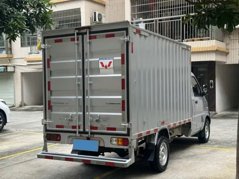 2022 WuLing RongGuang Mini Truck 1.5L 99HP L4 5MT