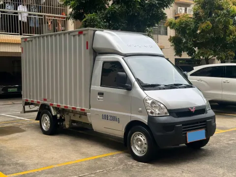 2022 WuLing RongGuang Mini Truck 1.5L 99HP L4 5MT