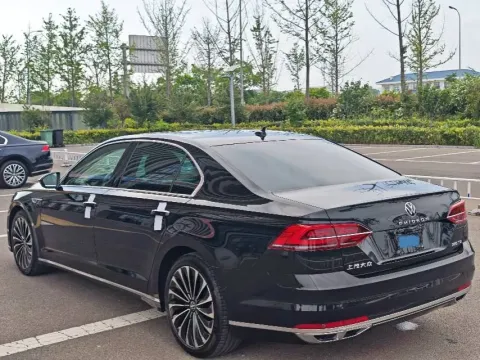 2021 Volkswagen Phideon 2.0T 224HP L4 7DCT