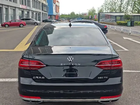 2021 Volkswagen Phideon 2.0T 224HP L4 7DCT