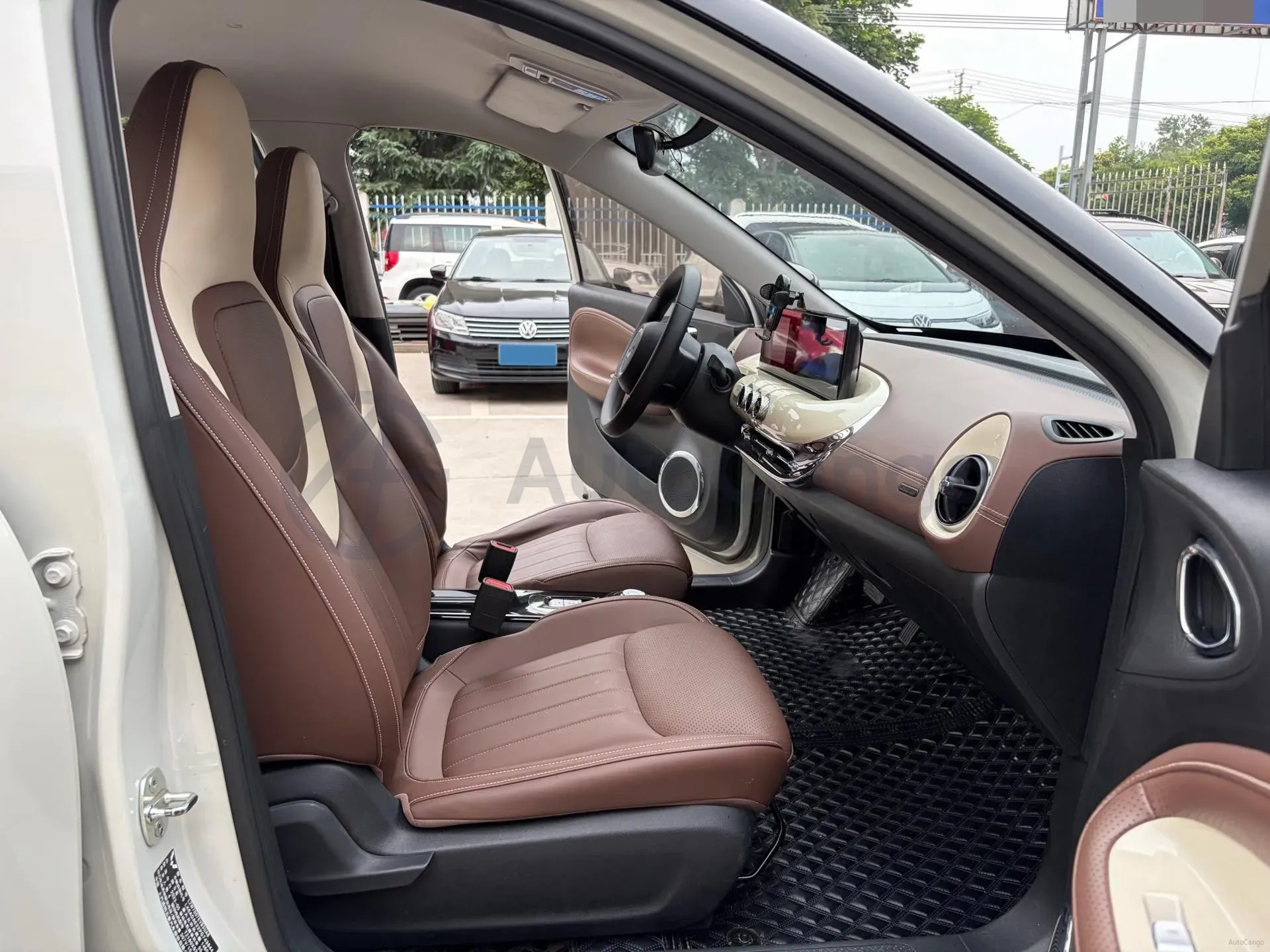 2023 WuLing BinGuo BEV 31.9KWH,autocango,china used car exporter,china ev exporter,chinese used car exporter,chinese used ev exporter