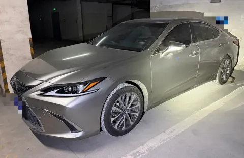 2023 LEXUS ES,autocango,china used car exporter,china ev exporter,chinese used car exporter,chinese used ev exporter