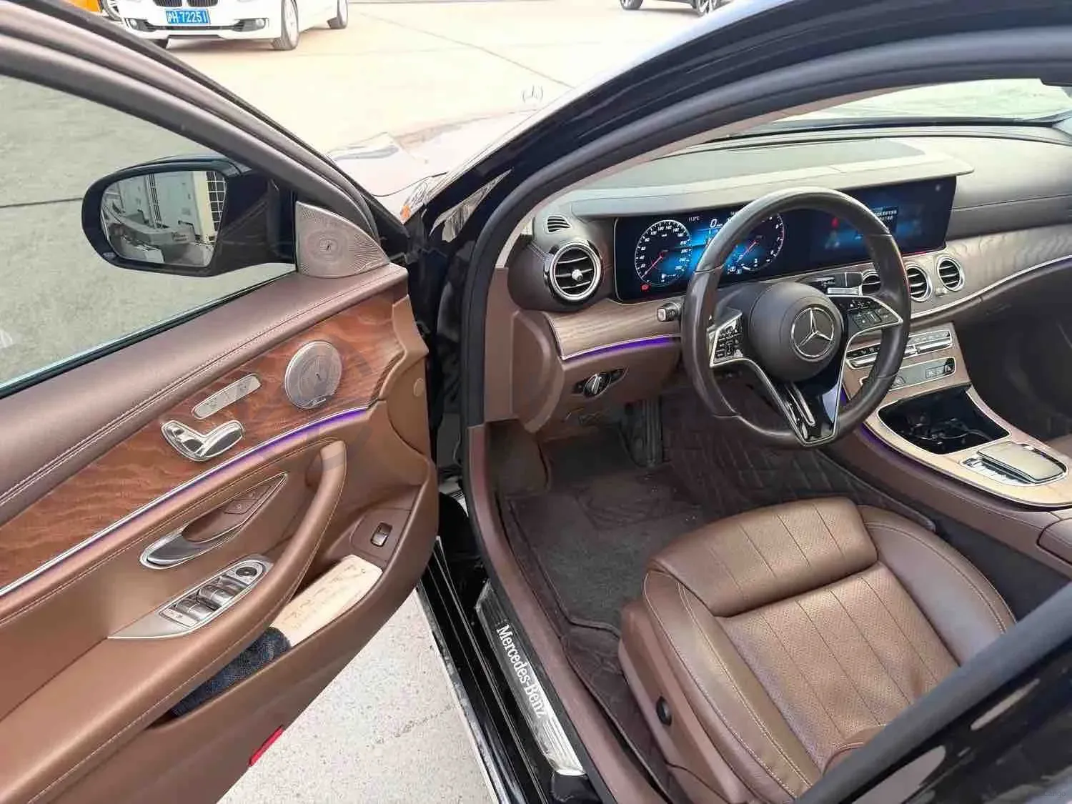 2022 Mercedes-Benz GLC Class 2.0T 258HP L4 9AT,autocango,china used car exporter,china ev exporter,chinese used car exporter,chinese used ev exporter