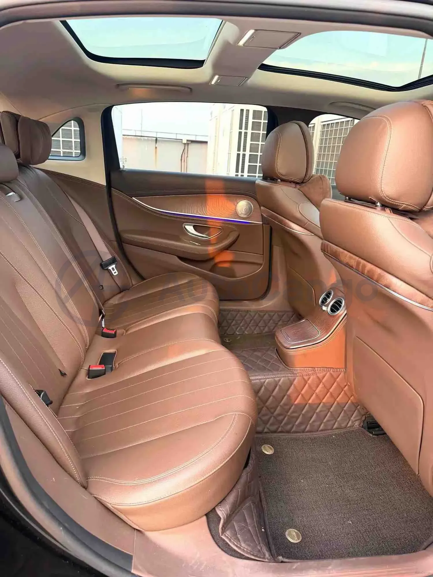 2022 Mercedes-Benz GLC Class 2.0T 258HP L4 9AT,autocango,china used car exporter,china ev exporter,chinese used car exporter,chinese used ev exporter
