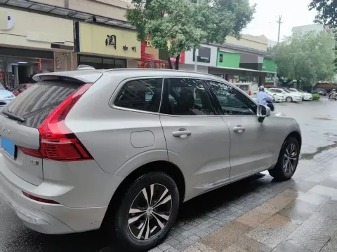 2023 Volvo XC60 2.0T 250HP L4 8AT,autocango,china used car exporter,china ev exporter,chinese used car exporter,chinese used ev exporter