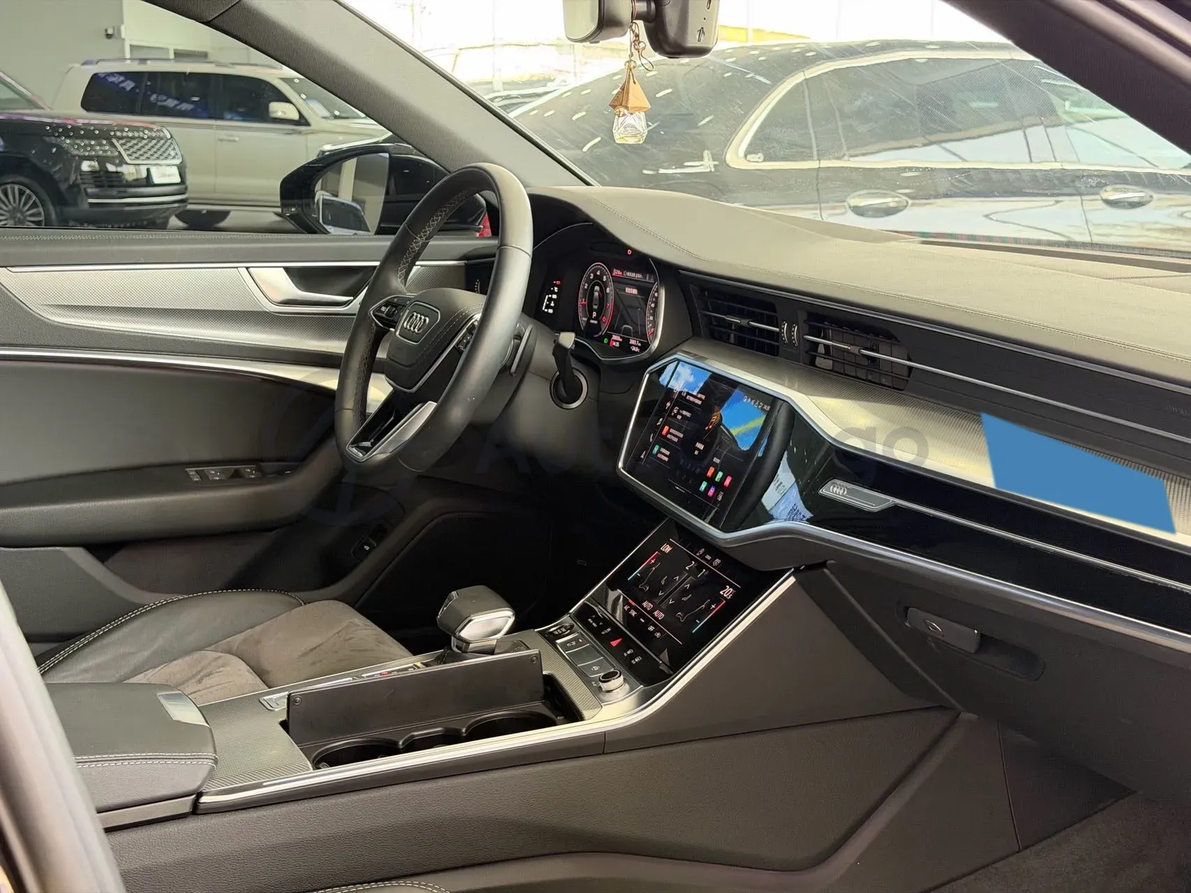 2023 Audi A6L 2.0T 245HP L4 7DCT,autocango,china used car exporter,china ev exporter,chinese used car exporter,chinese used ev exporter