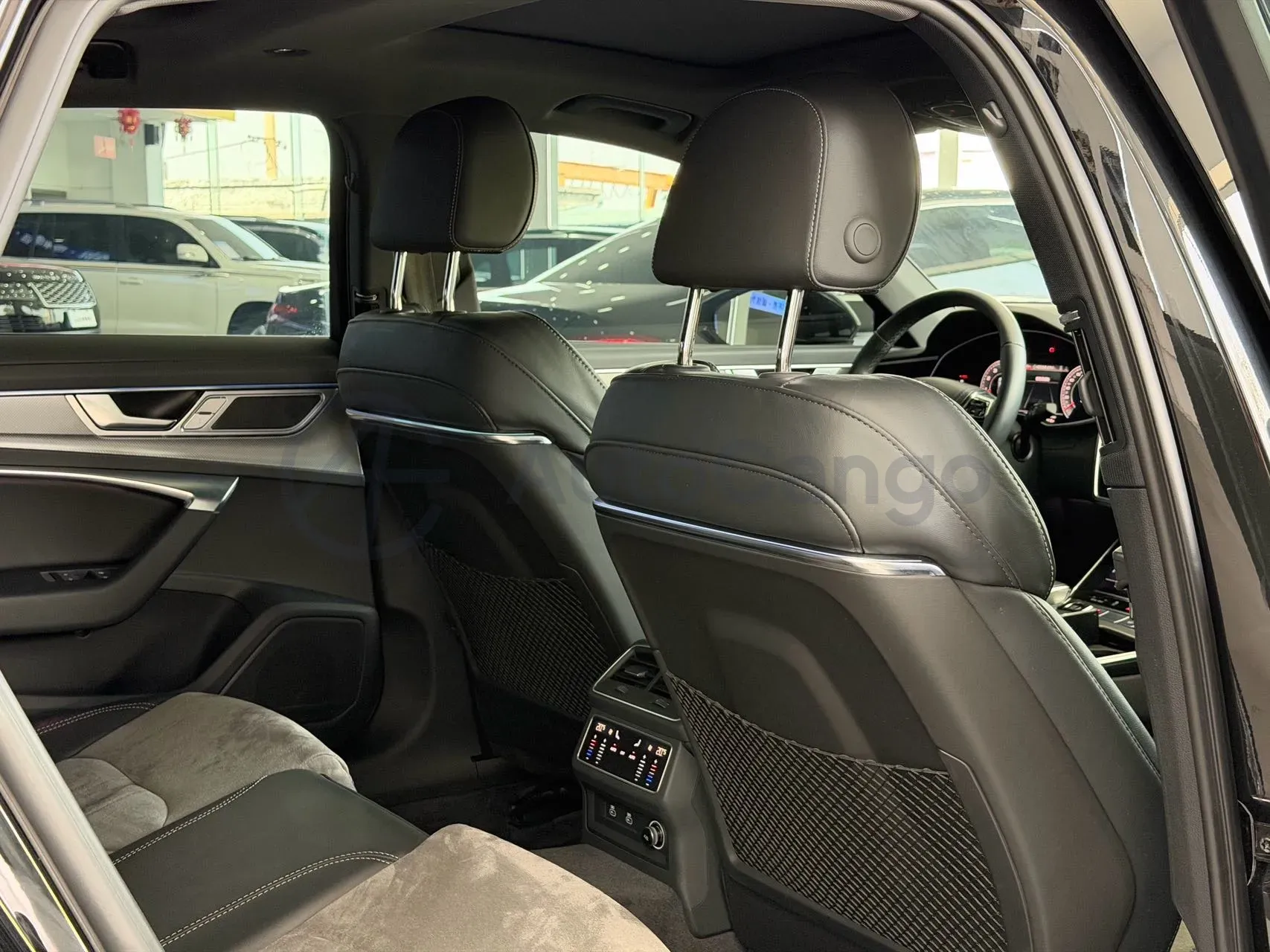 2023 Audi A6L 2.0T 245HP L4 7DCT,autocango,china used car exporter,china ev exporter,chinese used car exporter,chinese used ev exporter