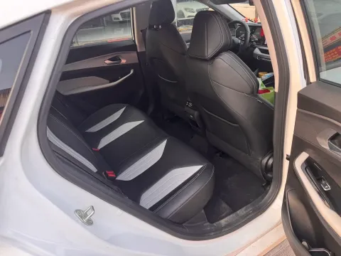 2022 Geely Binray 1.5T 181HP L4 7DCT,autocango,china used car exporter,china ev exporter,chinese used car exporter,chinese used ev exporter