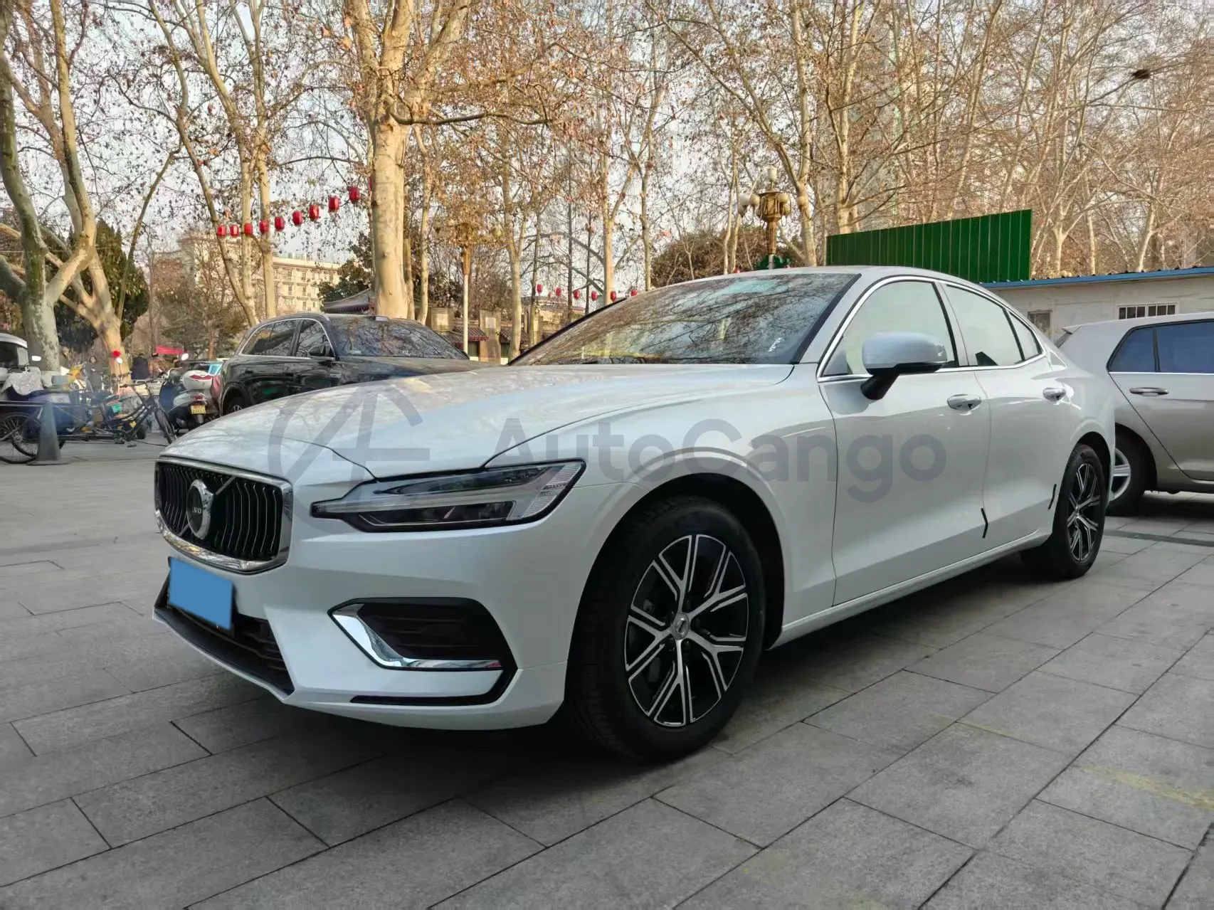 2026 Volvo S60 2.0T 197HP L4 7DCT,autocango,china used car exporter,china ev exporter,chinese used car exporter,chinese used ev exporter