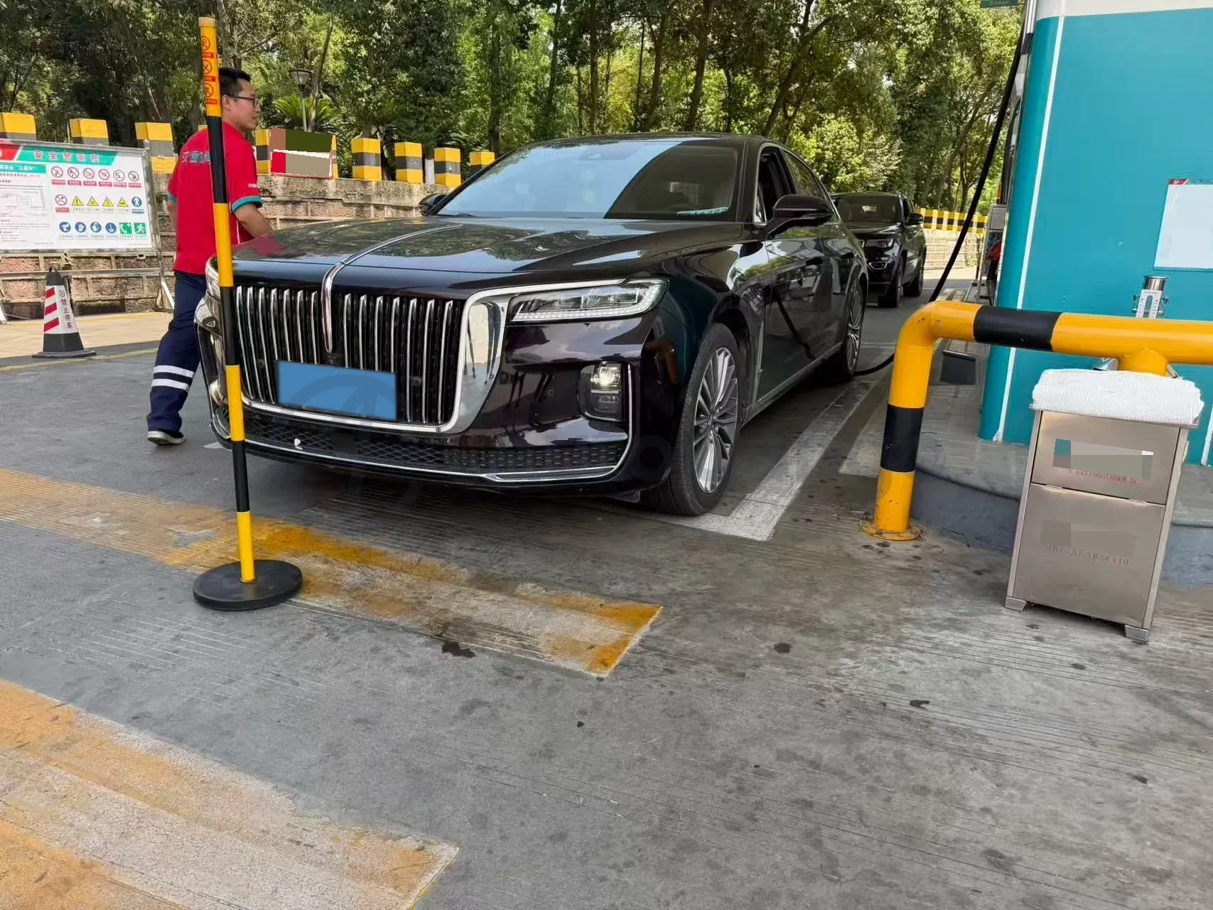 2022 HongQi H9 2.0T 252HP L4 7DCT,autocango,china used car exporter,china ev exporter,chinese used car exporter,chinese used ev exporter