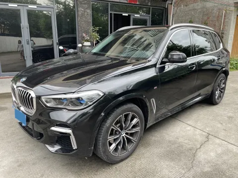 2022 BMW X5,autocango,china used car exporter,china ev exporter,chinese used car exporter,chinese used ev exporter