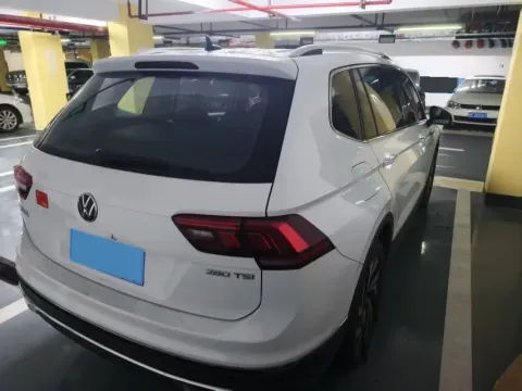 2023 Volkswagen Tiguan L 1.4T 150HP L4 7DCT