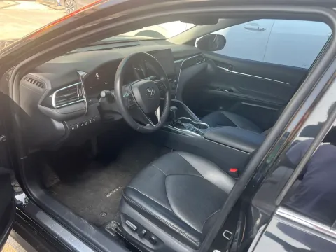2021 Toyota Camry 2.5L 209HP L4 8AT