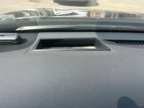 2021 Toyota Camry 2.5L 209HP L4 8AT