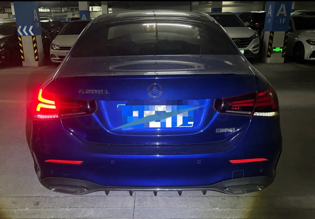 2021 Mercedes-Benz A Class 1.3T 163HP L4 7DCT,autocango,china used car exporter,china ev exporter,chinese used car exporter,chinese used ev exporter