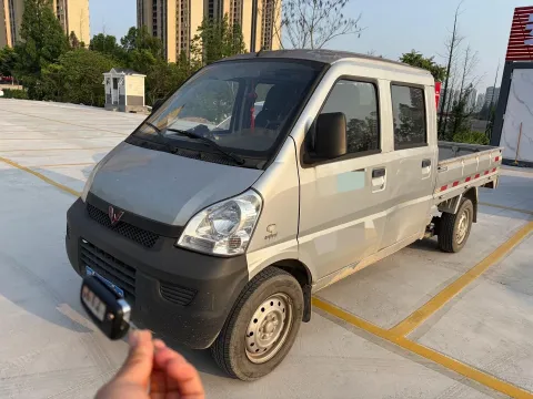 2021 WULING RONGGUANG MINI TRUCK,autocango,china used car exporter,china ev exporter,chinese used car exporter,chinese used ev exporter