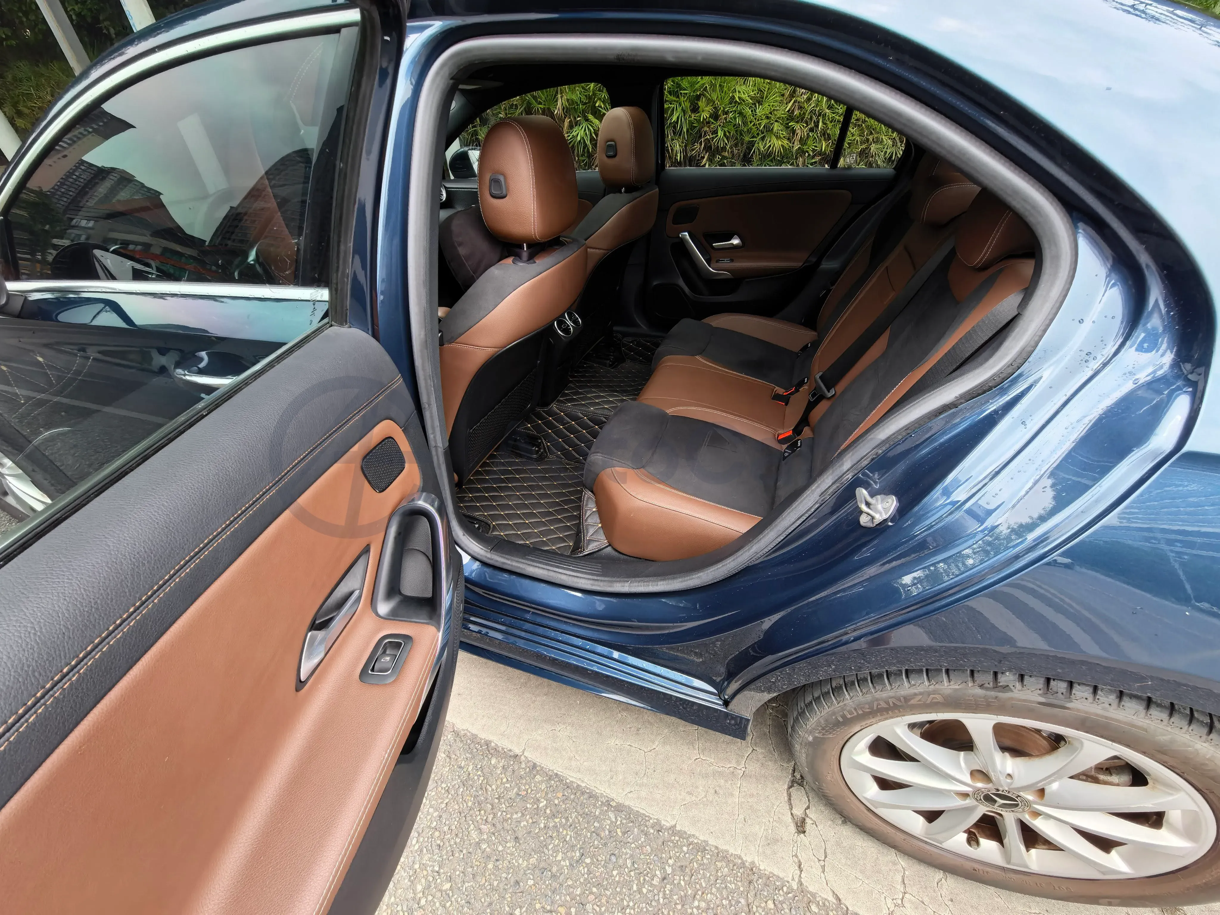 2020 Mercedes-Benz A Class 1.3T 163HP L4 7DCT,autocango,china used car exporter,china ev exporter,chinese used car exporter,chinese used ev exporter
