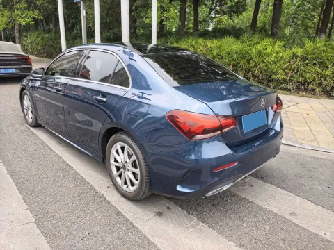 2020 Mercedes-Benz A Class 1.3T 163HP L4 7DCT