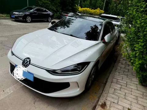 2022 VOLKSWAGEN LAVIDA,autocango,china used car exporter,china ev exporter,chinese used car exporter,chinese used ev exporter