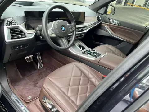 2025 BMW X5 3.0T 381HP L6 8AT